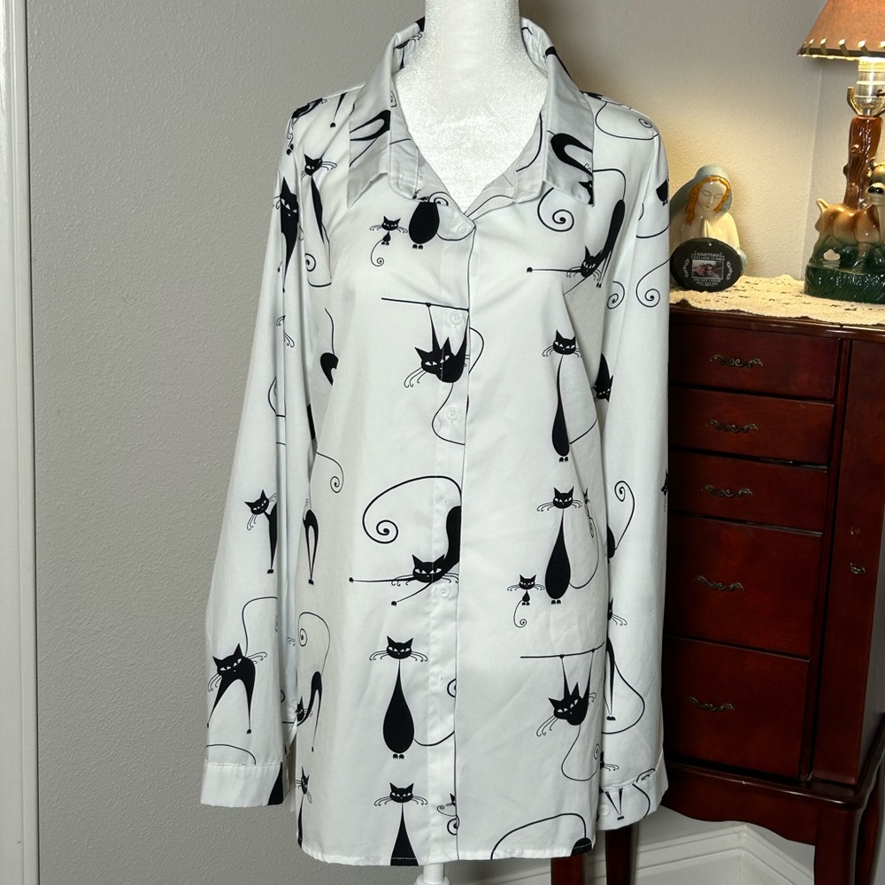 Cute retro kitty button up blouse, 2X unbrandeded